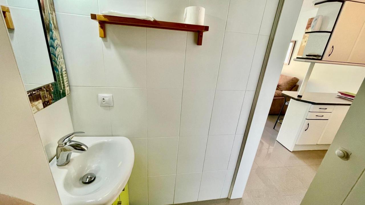 Bulto Carihuela Apartment Torremolinos Ngoại thất bức ảnh