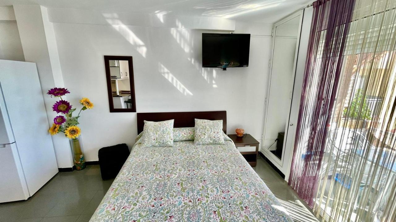 Bulto Carihuela Apartment Torremolinos Ngoại thất bức ảnh